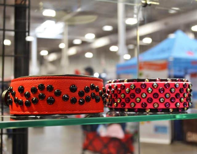 Two favs 😍

Which one would you choose ?⬇️

Find these awesome collars at dantescloset.ca 🛒

#dantesclosetcollars #dogs #dogsofinstagram #dogstagram #dogsofig #dogslover #instagramdogs #dogsarelife #dogsofnyc
