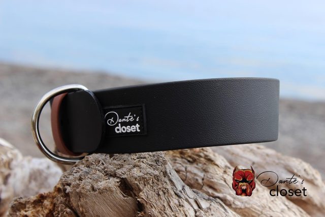 2” biothane in black with brown strap holder. Everyday collars, can be customized ✅

Visit us at dantescloset.ca 🛒

#biothane #biothanecollar #dogs #dogsofinstagram #dogslife #dogsofig #dogsrule #dogsdaily #cutedogs #doggo #pit #pitbull #pitbullsofficial